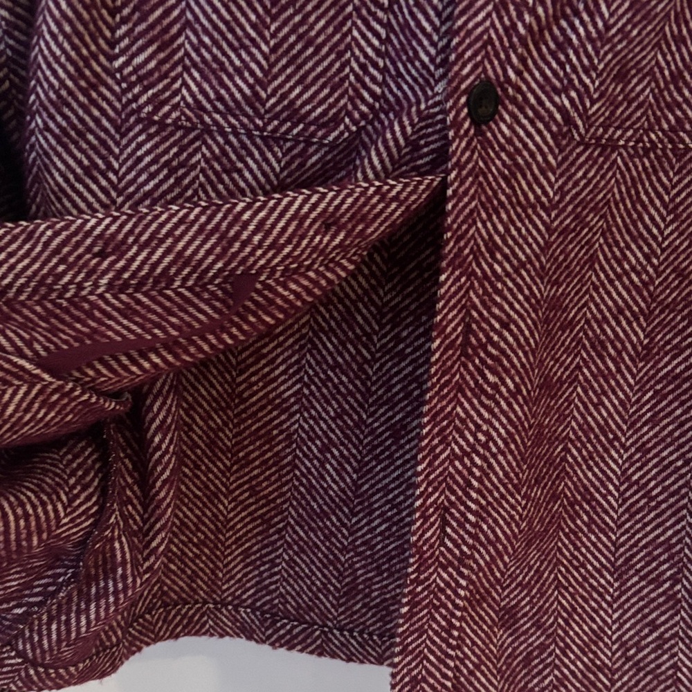 Women's Burgundy Herringbone Shirt Jacket - Picture 5 of 6